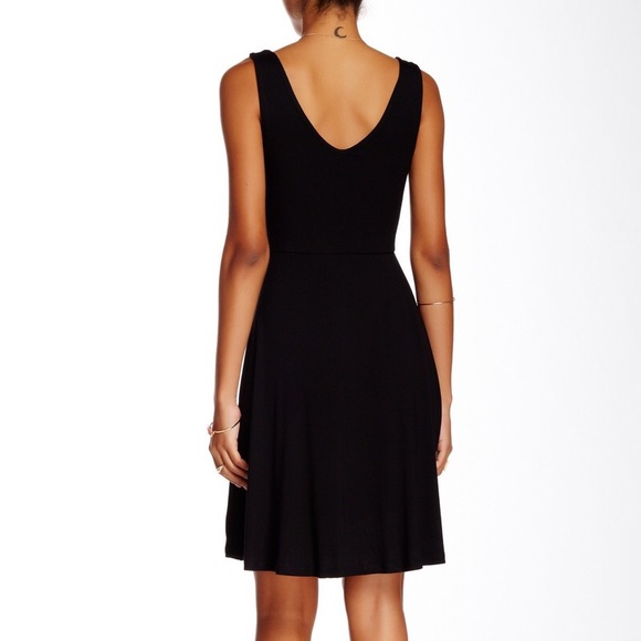 Green Dragon Embroidered Jersey Dress - Picture 2 of 2